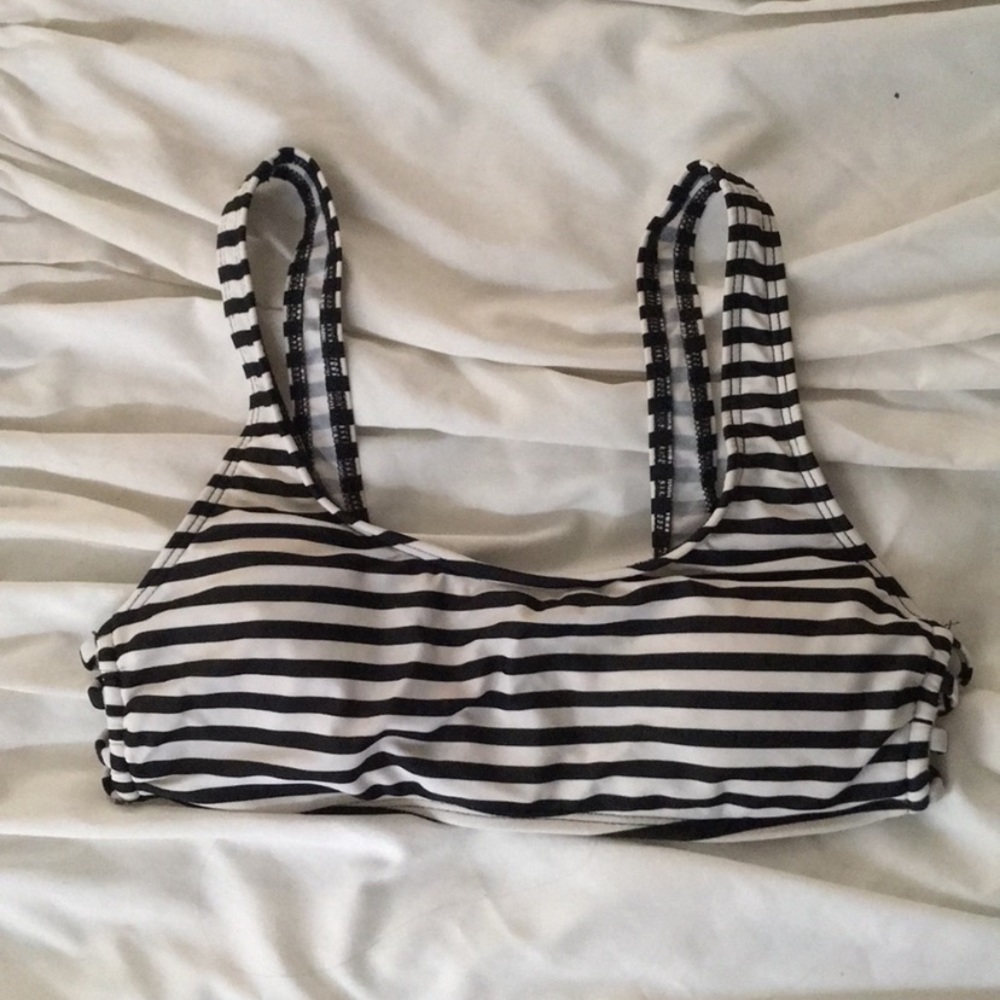 UO striped Bikini Top, S